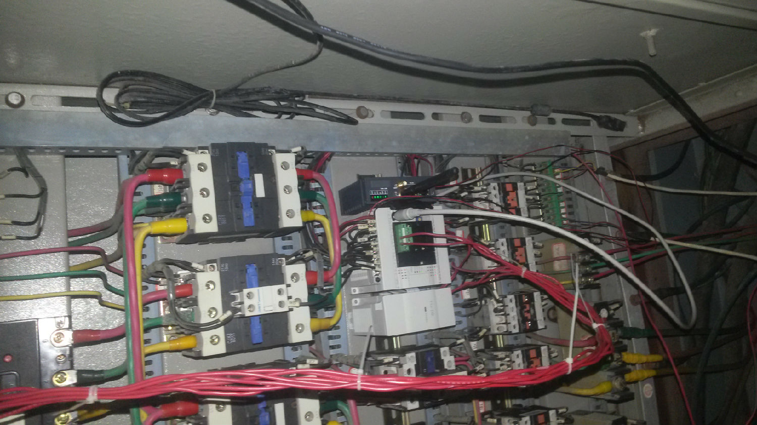 PLC小區供水設備遠程在線監控